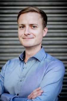 Dr. Erik Borsch